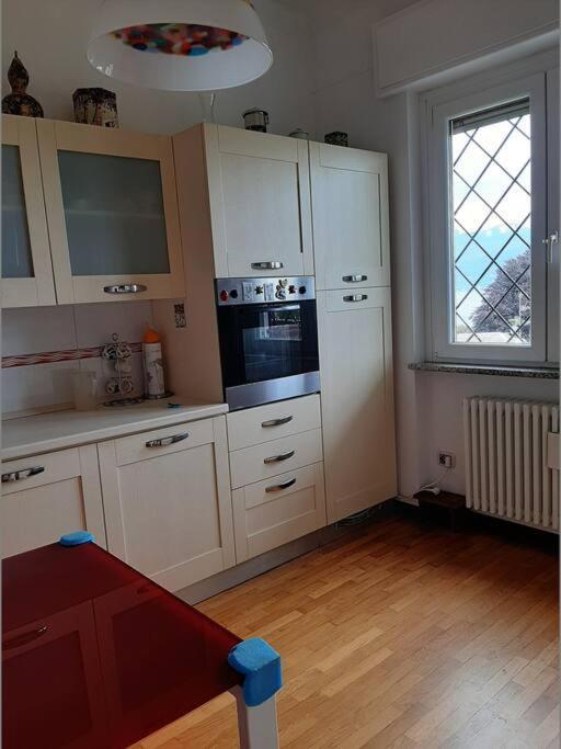 La Finestra Sul Lago - In Villa Con Vista E Posto Auto Coperto Стреза Экстерьер фото