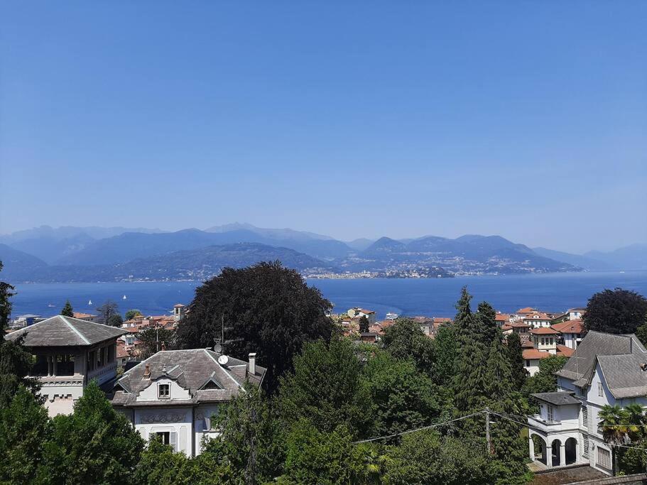 La Finestra Sul Lago - In Villa Con Vista E Posto Auto Coperto Стреза Экстерьер фото